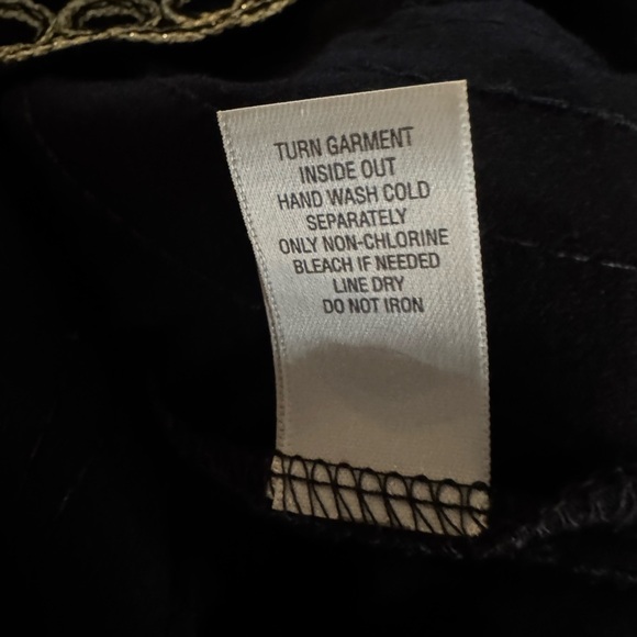 Christopher & Banks Black and Gold Embellished 3/4 Sleeve Blouse size Medium - Picture 6 of 7